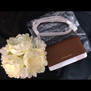 MICHAEL KORS JET SET TRAVEL ‼️‼️‼️‼️SOLD‼️‼️‼️‼️‼️
